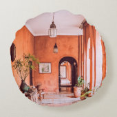 室内のエリア近傍に植物を有するプランター ラウンドクッション (裏面)