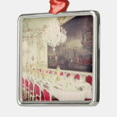 宴会場、Nikolausが案出するデザイン メタルオーナメント (左)