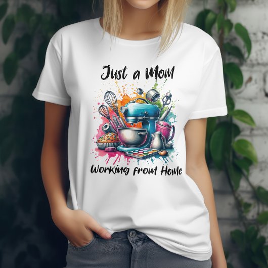 家おもしろいで働いてベーキングママ Tシャツ