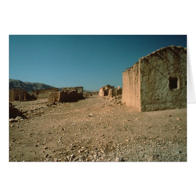 家が付いている村の通り (正面横)