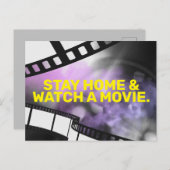 家にいて映画を見る ポストカード (正面/裏面)