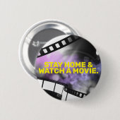 家にいて、映画を見る。 缶バッジ (正面&裏面)