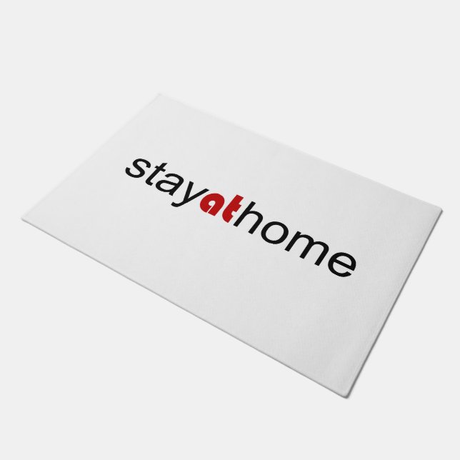 家にいる ドアマット (アングル)