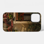 家に寄りかかる自転車 iPhoneケース (裏面横)