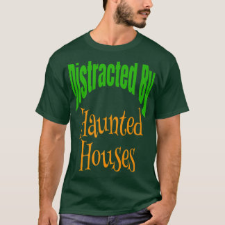 家のマッチに気を取られ幽霊のよく出るた面白いハロウィン Tシャツ