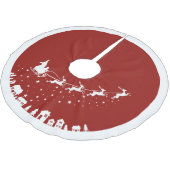 家の上のサンタ飛んでいるのソリのシルエット ブラッシュドポリエステルツリースカート (アングル)