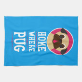 家はパグが子鹿のパグであるところです キッチンタオル (横)