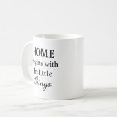 家は小さなものから始まる感動的- コーヒーマグカップ (正面左)