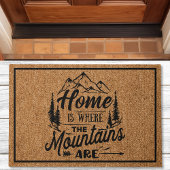 家は山々がある場所 - 素朴な家族 ドアマット