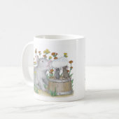 家マウスのDesigns®のマグ コーヒーマグカップ (正面左)