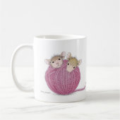 家マウスのDesigns®のマグ コーヒーマグカップ (左)