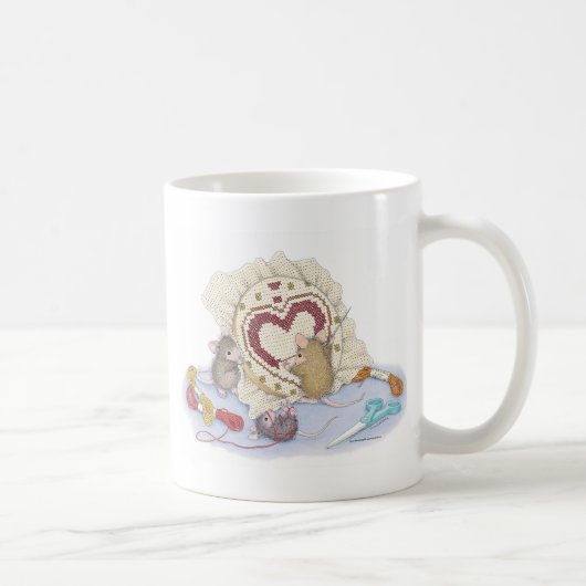 家マウスのDesigns®のマグ コーヒーマグカップ (右)