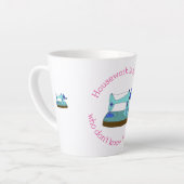 家事は裁縫ができない人の仕事 カフェラテマグ (左アングル)