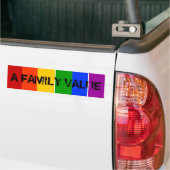 家庭の大切さ陽気なLGBTの虹 バンパーステッカー (トラック上)