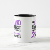 家庭内暴力に対する立場を取って下さい マグカップ (中央)