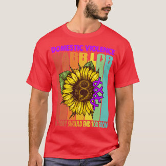 家庭内暴力の戦士の物語も終わるべきではない Tシャツ