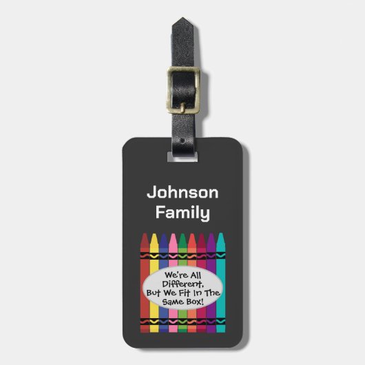 家族すべて違うのおもしろいだが箱に収まる ラゲッジタグ (正面縦)