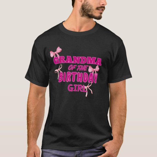 家族でおばあちゃんの誕生日パーティーの服 Tシャツ (正面)