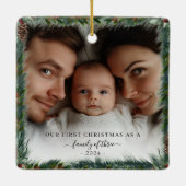 家族としての私たちの初めてのクリスマス2写真 セラミックオーナメント (裏面)