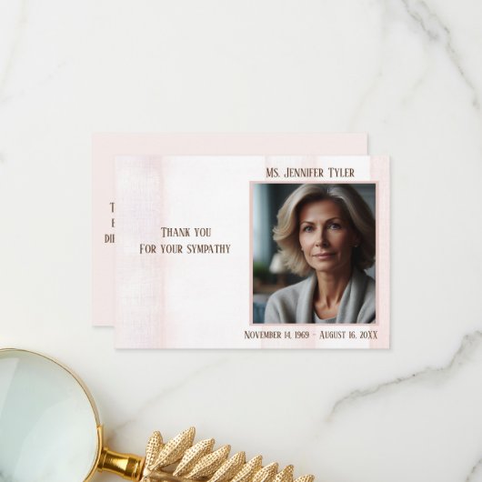 家族によるピンク色の葬儀 サンキューカード (正面/裏面インサイチュ)