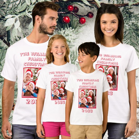 家族のクリスマスの名前とフォトソンホワイト Tシャツ