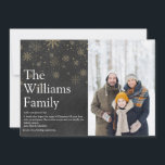 家族のクリスマス定義 ブラックボード 写真 シーズンカード<br><div class="desc">これらのエレガントでボヘミアなホリデーカードで、あなたにとってクリスマスの休暇シーズンがどんな意味を持つのか、家族で話し合ってみてください。特別な写真、家族の名前、そしてホリデーシーズンのメッセージが、モダンなタイポグラフィーと、ブラックボードの背景に描かれたエレガントな金の雪の結晶で表現されています。Thisisnotme©によるデザイン</div>