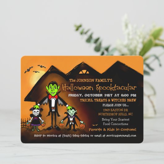 家族のハロウィンの衣裳のパーティの招待状 招待状 (スタンド正面)