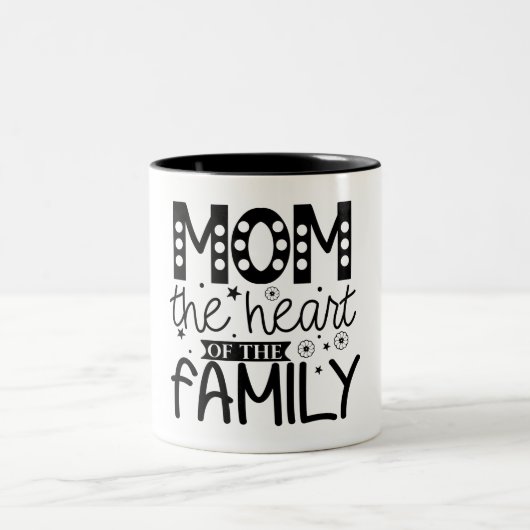 家族のハートを母にする ツートーンマグカップ (中央)