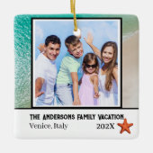 家族のバケーション写真 ビーチをテーマにした セラミックオーナメント (正面)