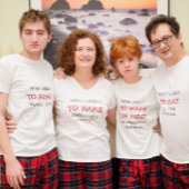 家族のパーティーの平和と喜びを生み出す可能性が高い Tシャツ