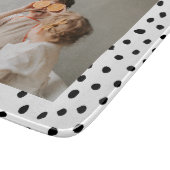 家族のモダン写真と黒のドット美しいギフト カッティングボード (角)