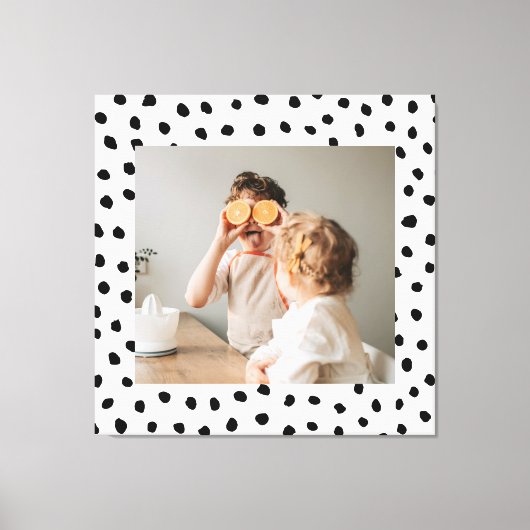 家族のモダン写真と黒のドット美しいギフト キャンバスプリント (正面)