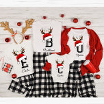 家族のモノグラムのクリスマスマッチングの衣装 Tシャツ<br><div class="desc">家族モノグラムののクリスマスシャツのマッチング衣装</div>
