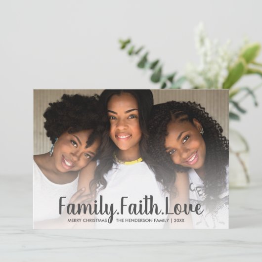 家族の信仰あなたのテキストを愛するメリークリスマスフォト シーズンカード (スタンド正面)