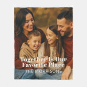家族の写真が私たちの場お気に入りの所 フリースブランケット (正面)