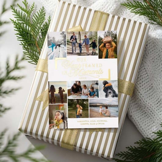 家族の写真に囲まれた年クリスマス 箔シーズンカード