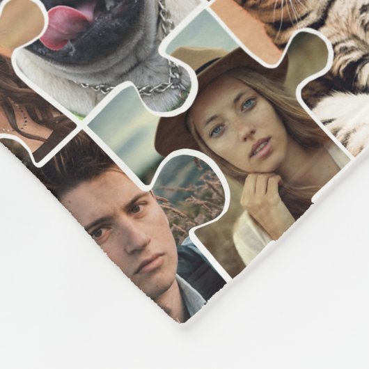 家族の写真のコラージュカスタム24写真パズルの形状 フリースブランケット (角)