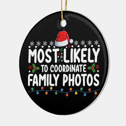 家族の写真をコーディネートする可能性が最も高いクリスマス セラミックオーナメント (左)