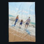 家族の写真キッチンタオルとカスタム文字 キッチンタオル<br><div class="desc">カスタム写真と文字キッチンタオルユニーク – あなた自身のデザイン – 家族/友人や個人的なギフトパーソナライズされた – あなたのテキストと写真を追加 – カスタマイズツールで要素のサイズ変更と移動！フォント/サイズ/カラーを選択！Good Luck - Be Happy :)</div>