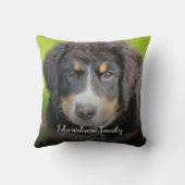 家族の写真コラージュのモノグラムを作成する クッション (裏面)