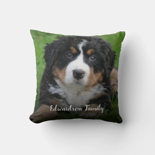 家族の写真コラージュのモノグラムを作成する クッション (正面)