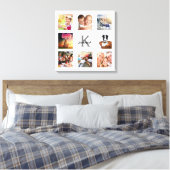 家族の写真コラージュのモノグラムホワイト キャンバスプリント (インサイチュ (寝室))
