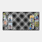 家族の写真コラージュの格子模様の背景 デスクマット (正面)