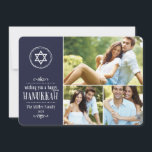 家族の写真コラージュHanukkahカード シーズンカード<br><div class="desc">可愛いモダンハヌカーの休日の写真カードデザインは、宇宙とフォトコラージュを備え、デビッドのスターと家族の写真の3つの写真と手作りのスケッチ詳細を感じす。手書き読タイポグラフィハヌカーを幸せに。家族の名前と年でデザインをパーソナライズする。ITクリックボタカスタマイズンはフォントを移動し、文字を移動し、独自のホリデーフォトカードデザインを作成します。</div>