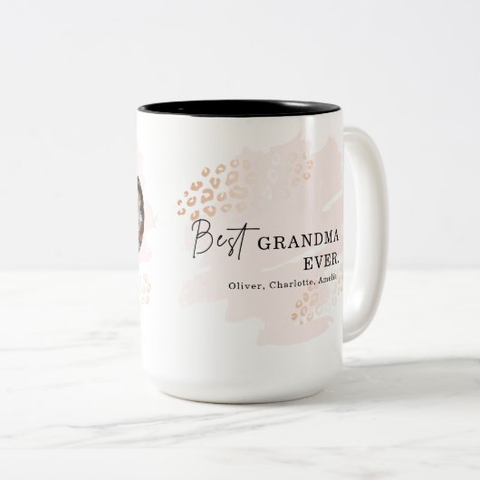 家族の写真最高のおばあちゃんエバーハートシェイプ8写真 ツートーンマグカップ (正面右)