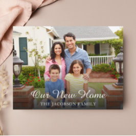 家族の写真Our New Home Moving Announcement ポストカード