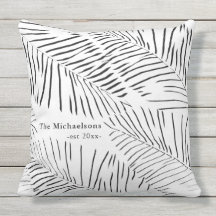 家族の名前と年を持つ白と黒のヤシ