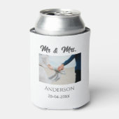 家族の名前を追加する日付結婚式の引き出物g 缶クーラー (缶正面)