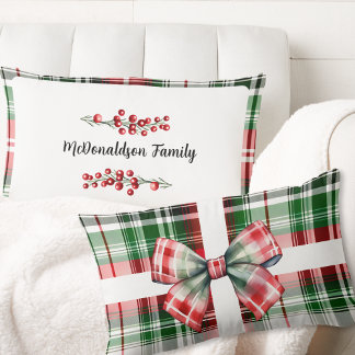家族の名前クリスマスヴィンテージギフトplaid赤グリーン ランバークッション