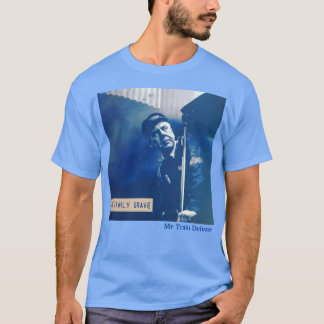 家族の墓Mr.トレインドライバーはTシャツをカバー Tシャツ